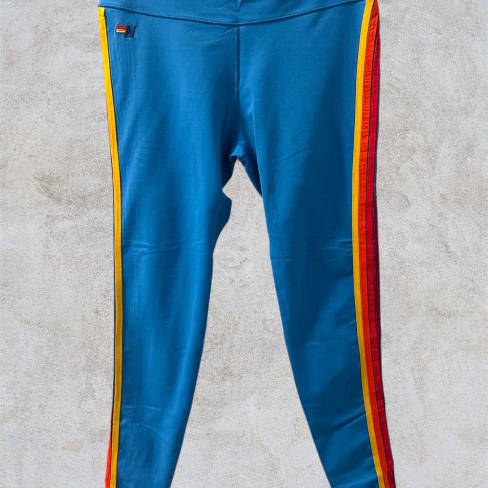 AV Nation Leggings
